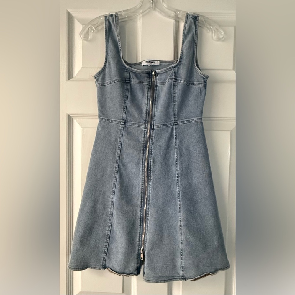 RSQ denim zip-front sleeveless mini dress is a casual fit and flare style